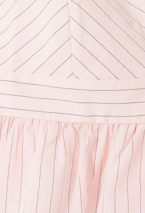 Top mit tiefem Ausschnitt