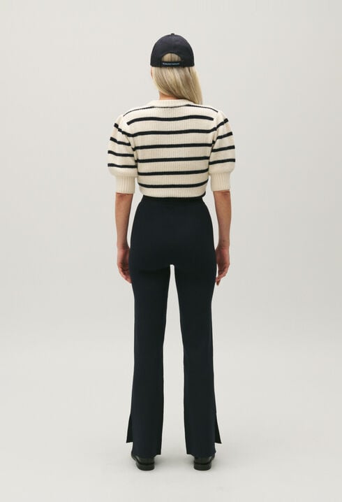 Gerade Hose mit Knöchelschlitz