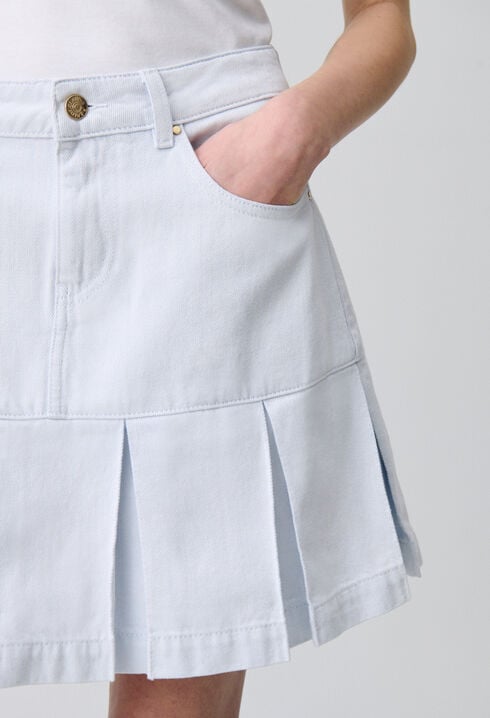 Kurzer Jeansrock mit Falten