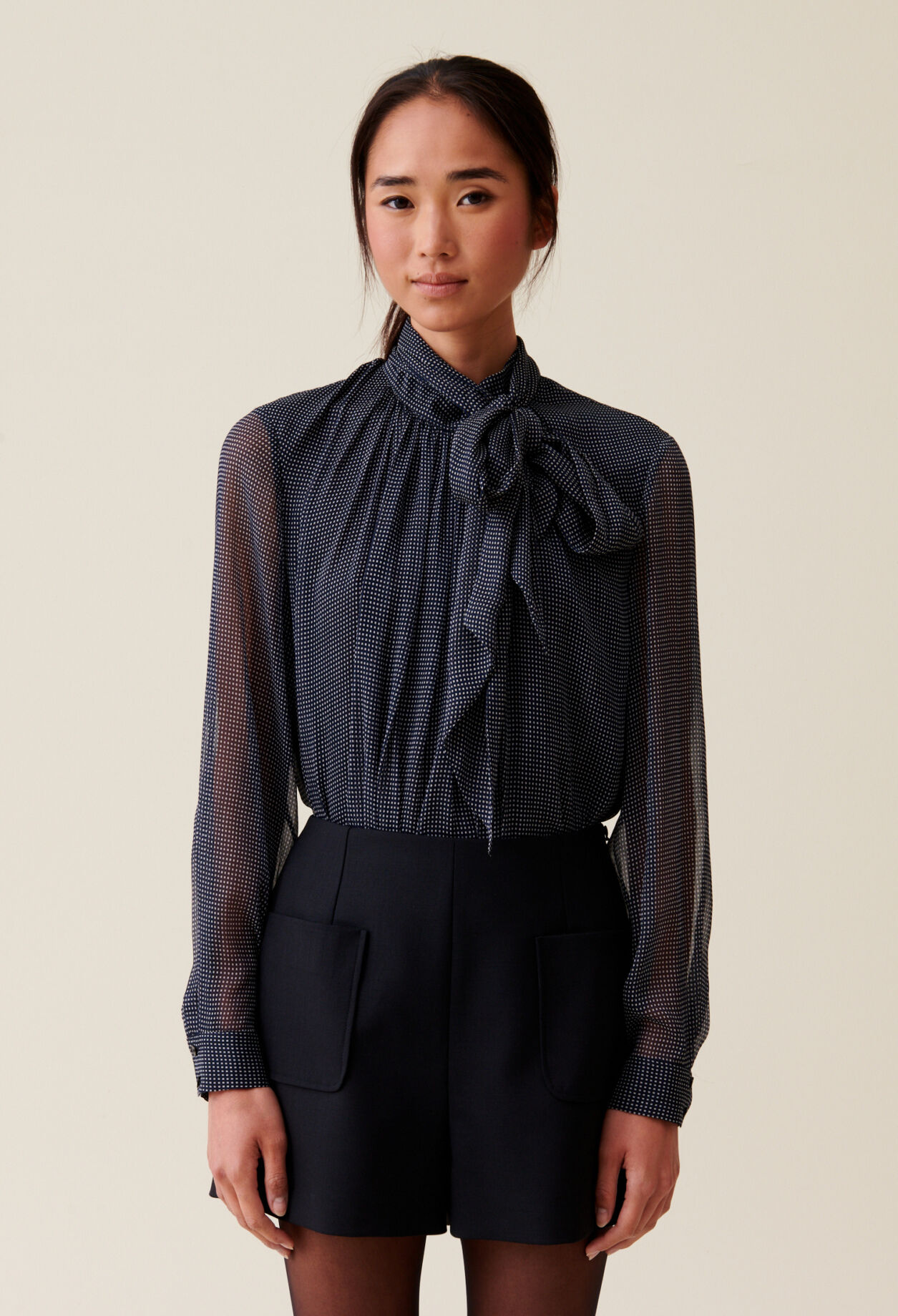 Schwarze High-Waist Shorts