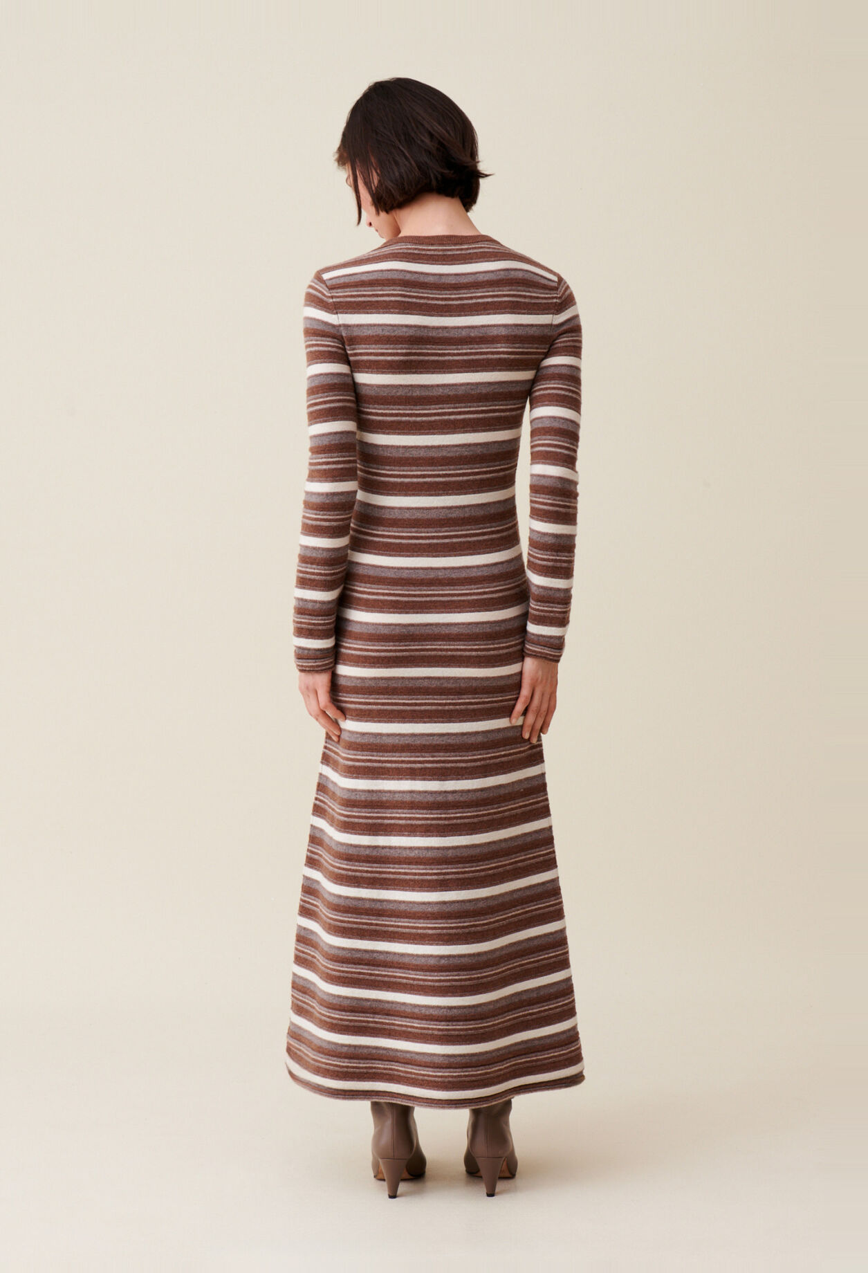 Gestreiftes Wollkleid