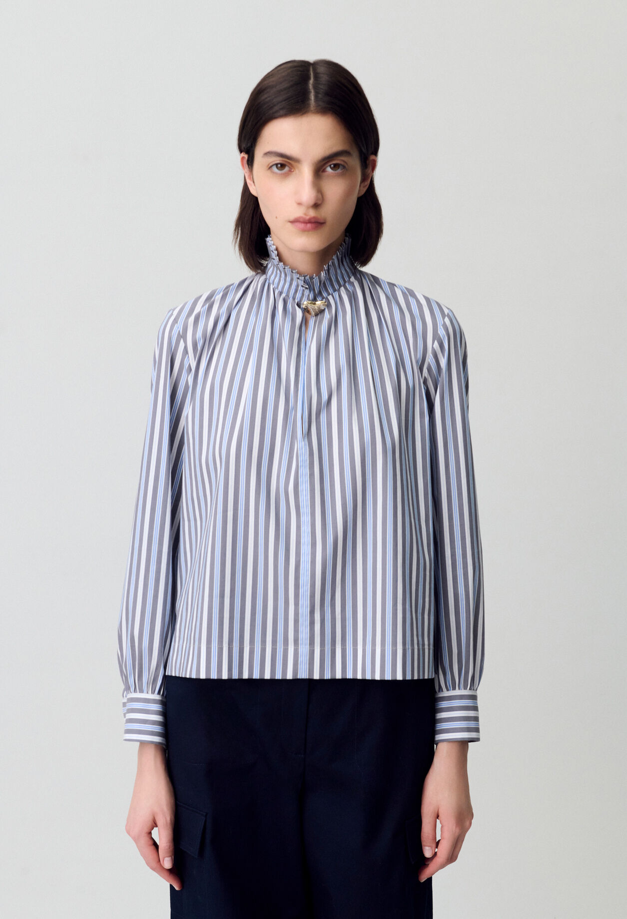 Gestreifte Bluse mit Kragen