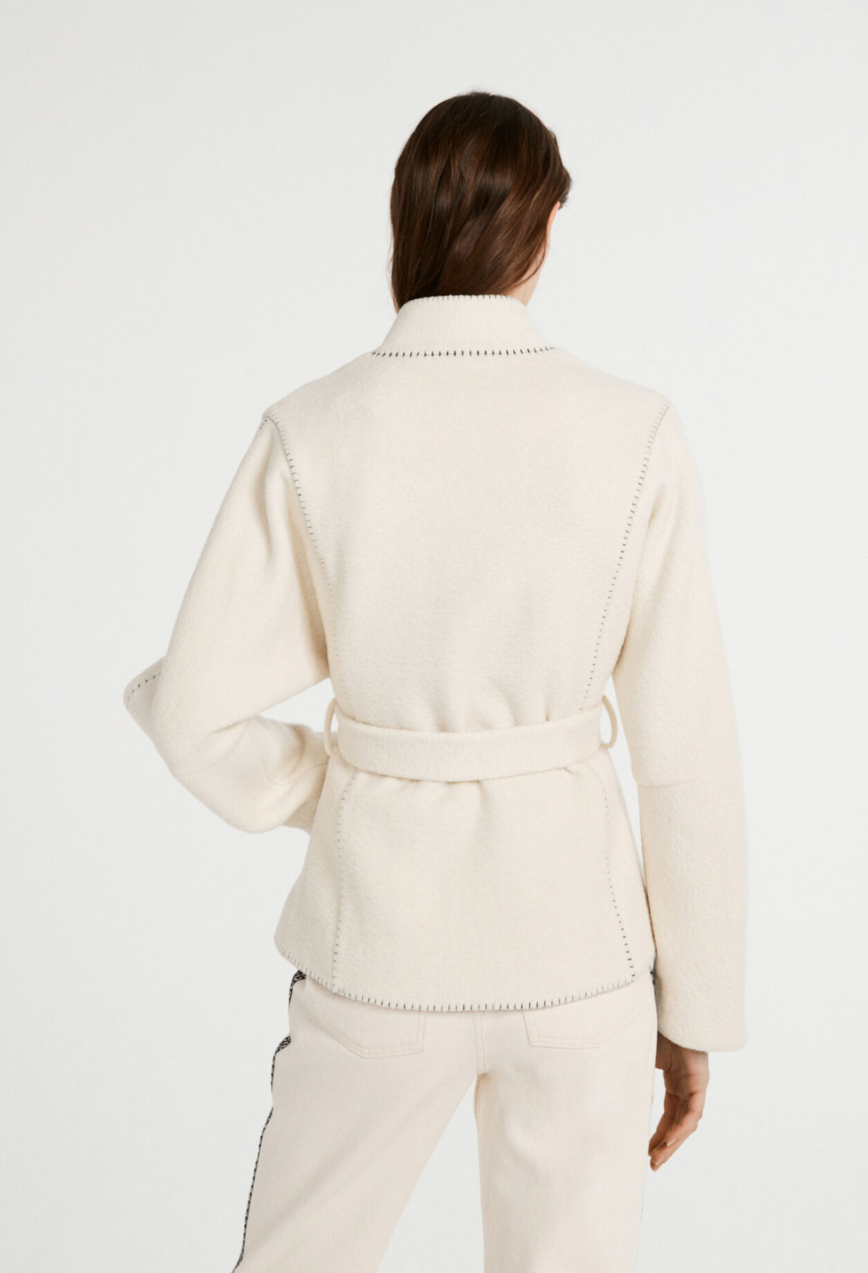 Gegürtete Jacke mit geradem Schnitt