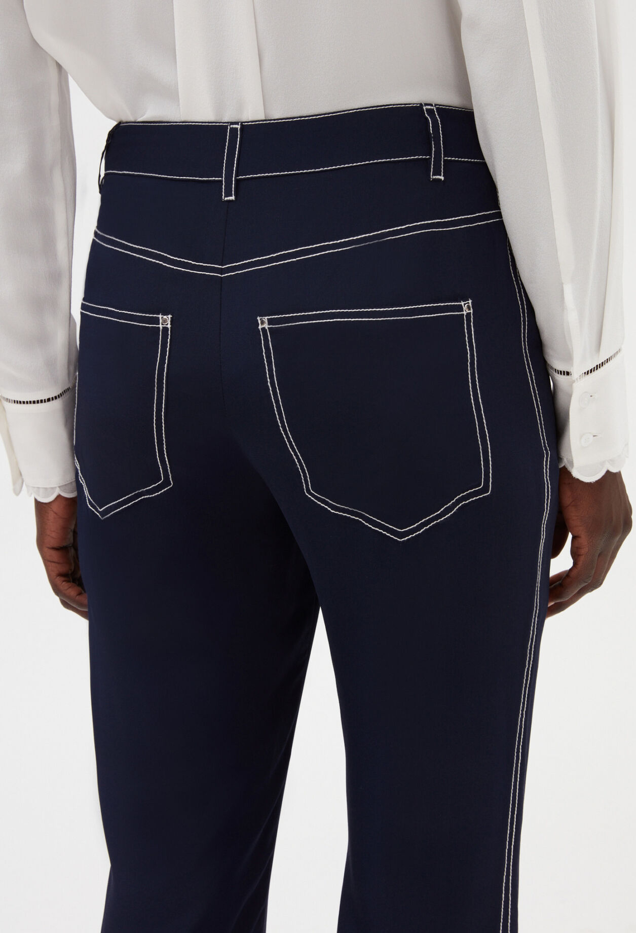 Lange gerade Hose blaue Seide