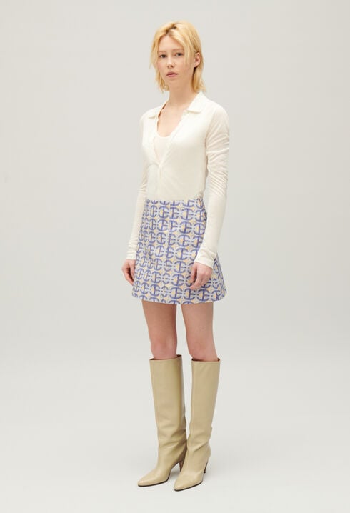 Kurzer Trapez-Rock mit Monogramm