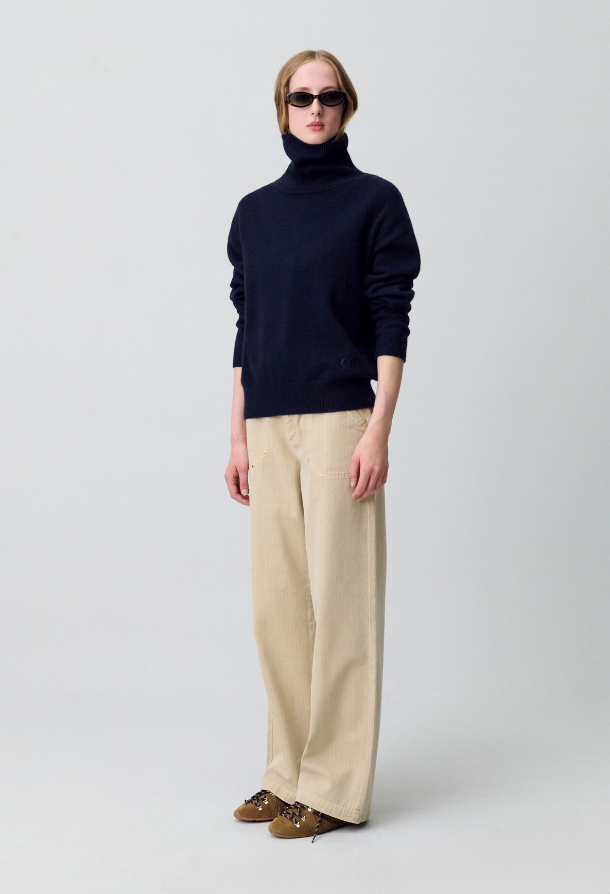 Marineblauer Kaschmirpullover