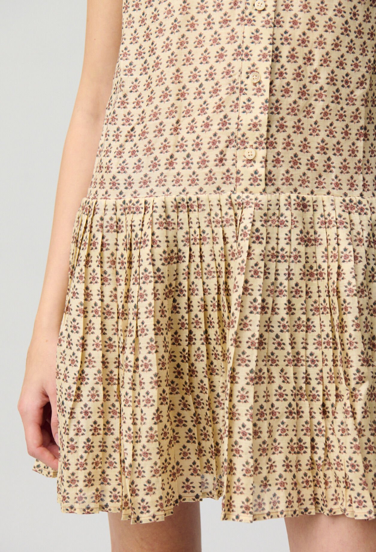 Kurzärmliges Kleid mit Print