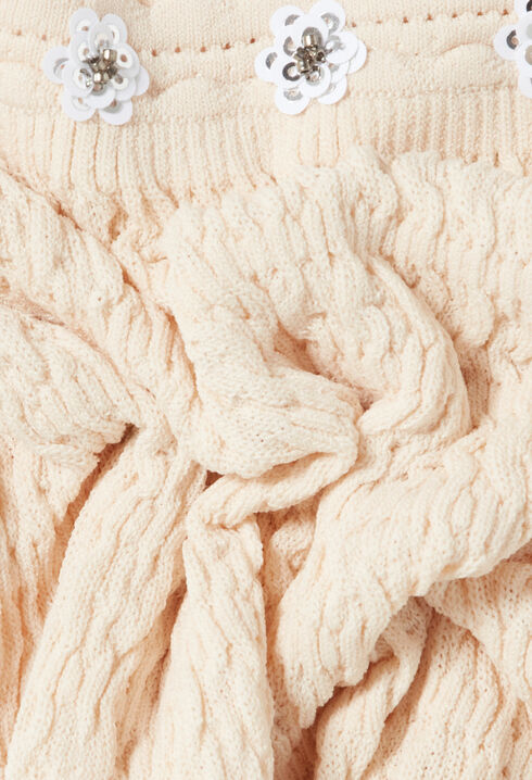 Top mit Blumenstickerei