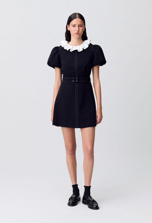 Kurzes Kleid mit Kragen