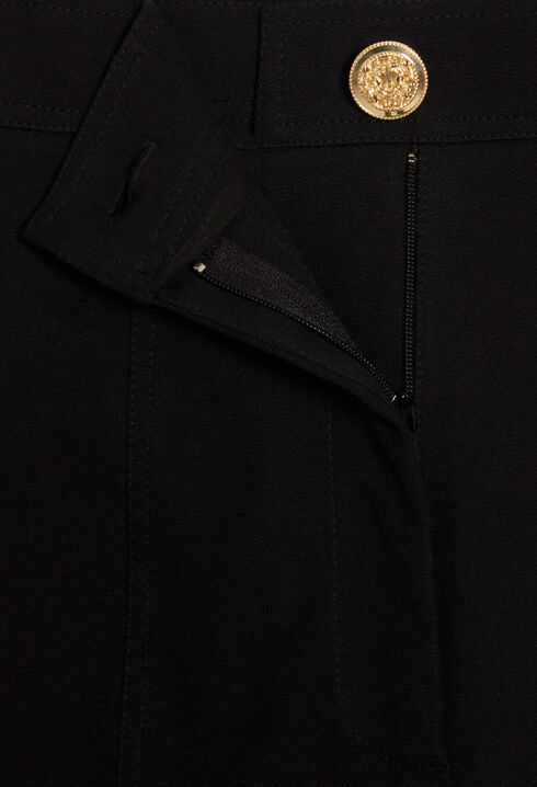 Hose mit hoher Taille