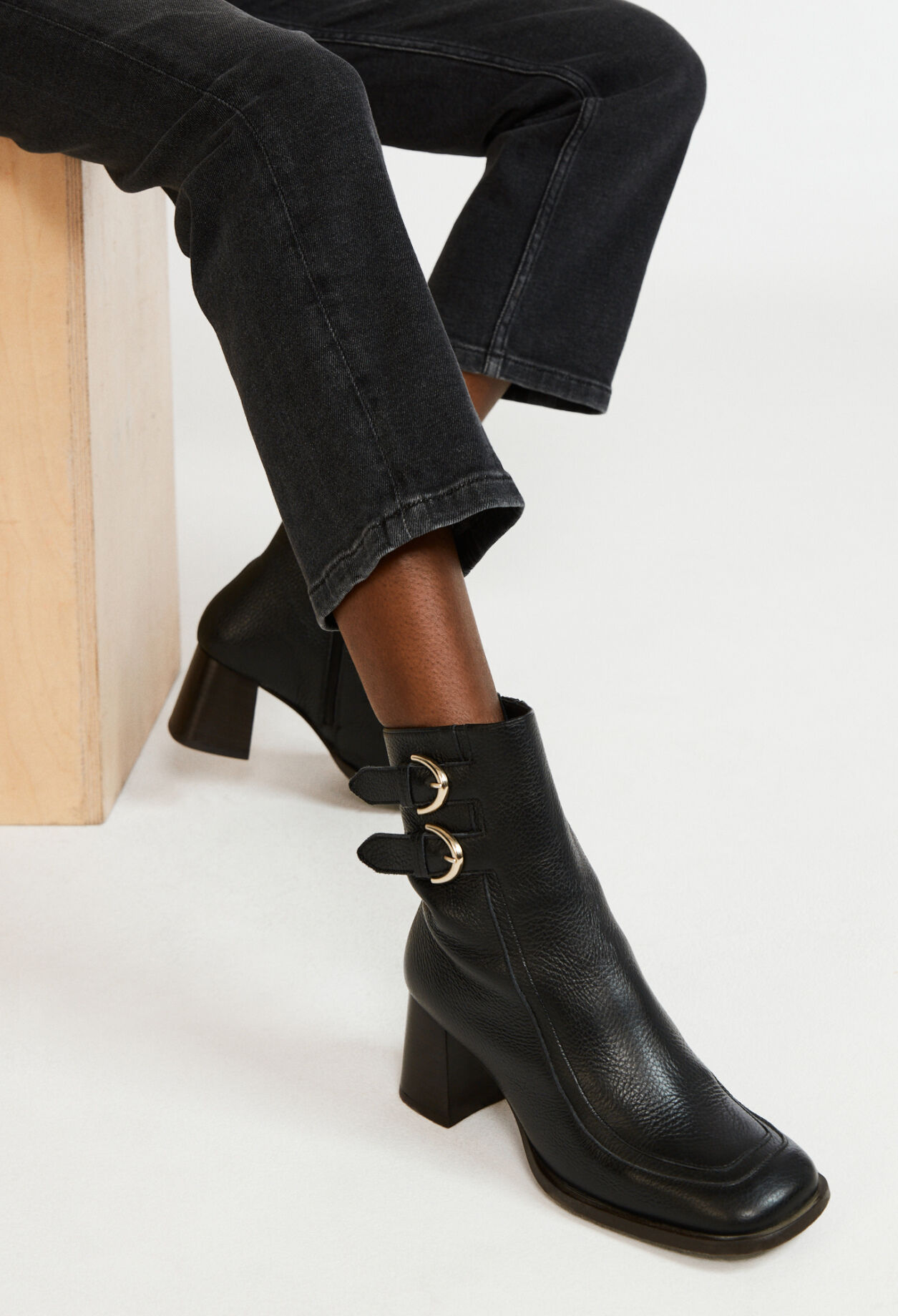 Stiefeletten mit Absätzen