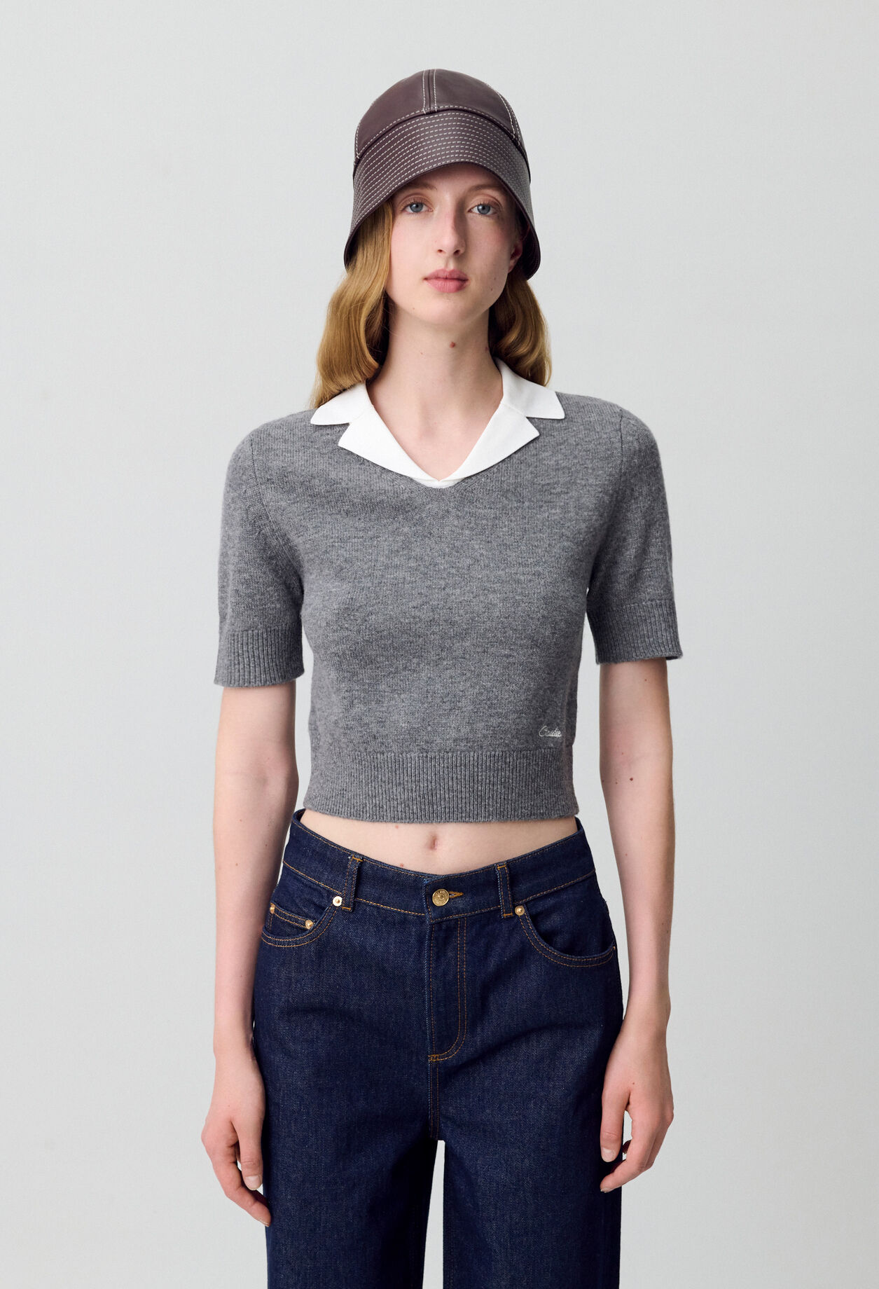 Figurnaher Feinstrickpullover