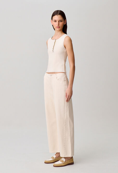 Top aus ecrufarbenem Strick