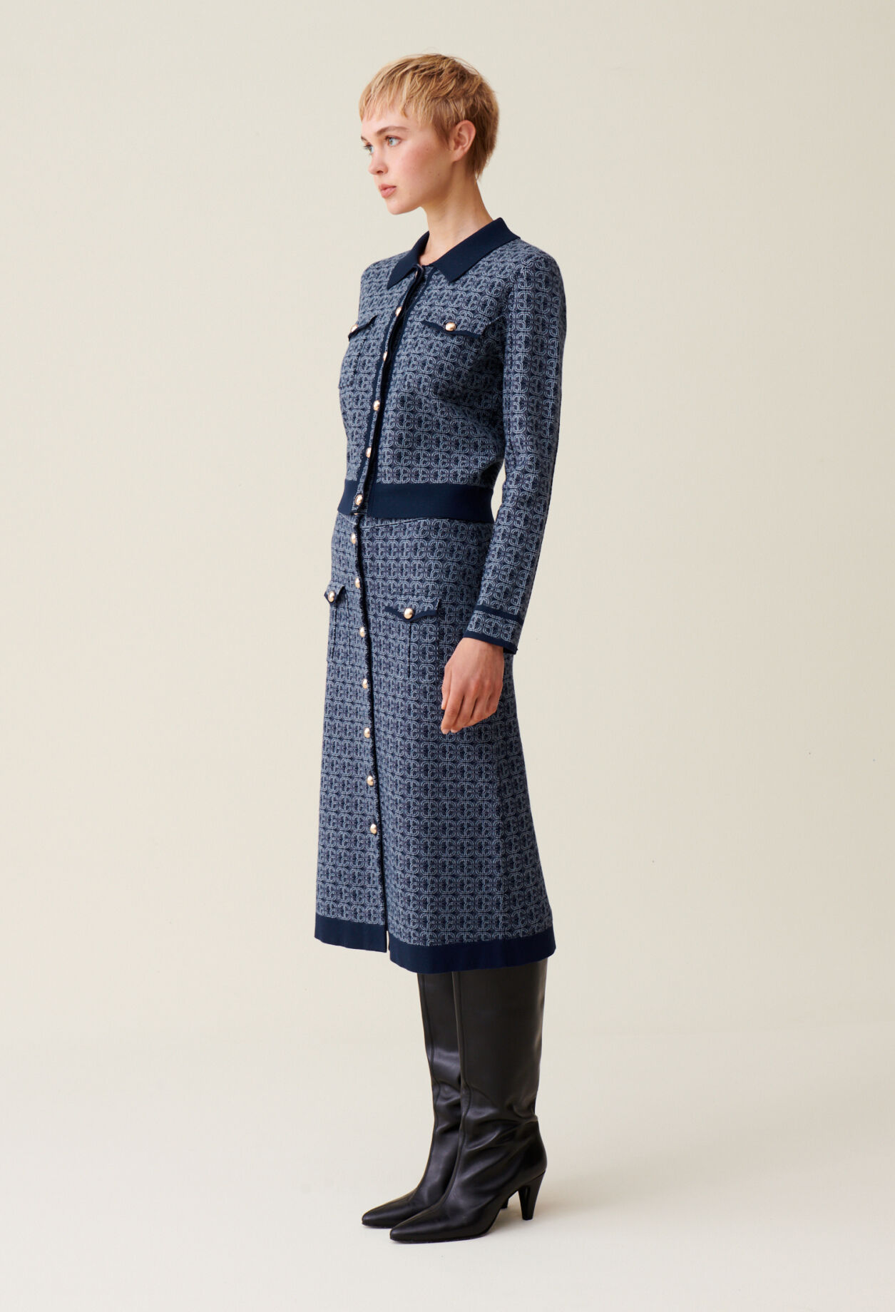 CP-Monogramm-Cardigan Hemdkragen