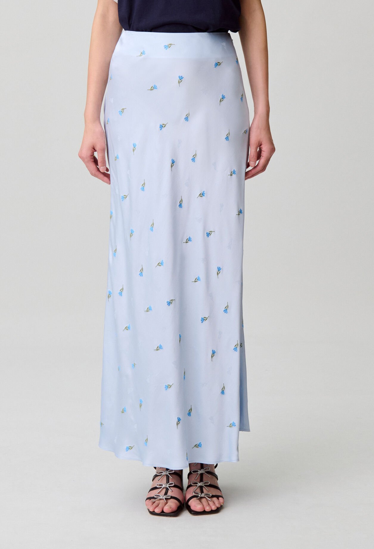 Satinrock mit Blumenmuster