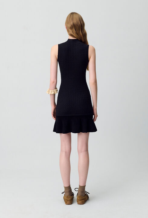Rollkragen-Strickkleid