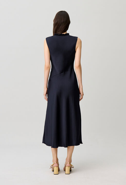 Flie&szlig;endes Midi-Kleid