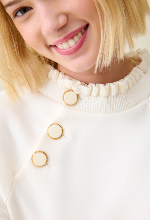 Weißer Pullover