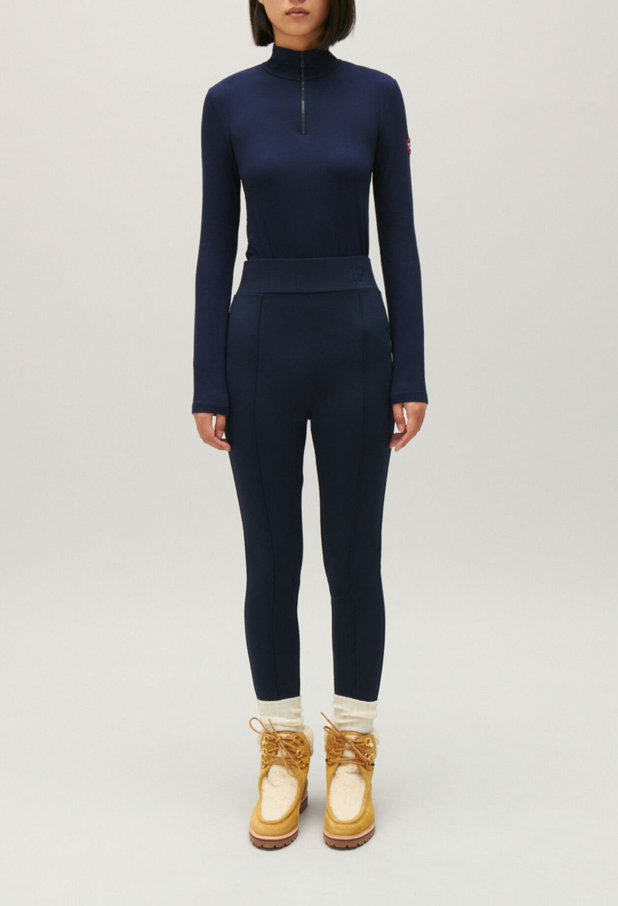 T-Shirt mit Stehkragen