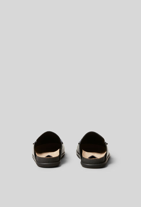 Mules aus glattem Leder