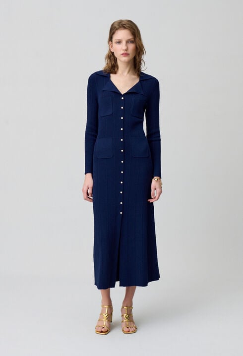 Knielanges Strickkleid