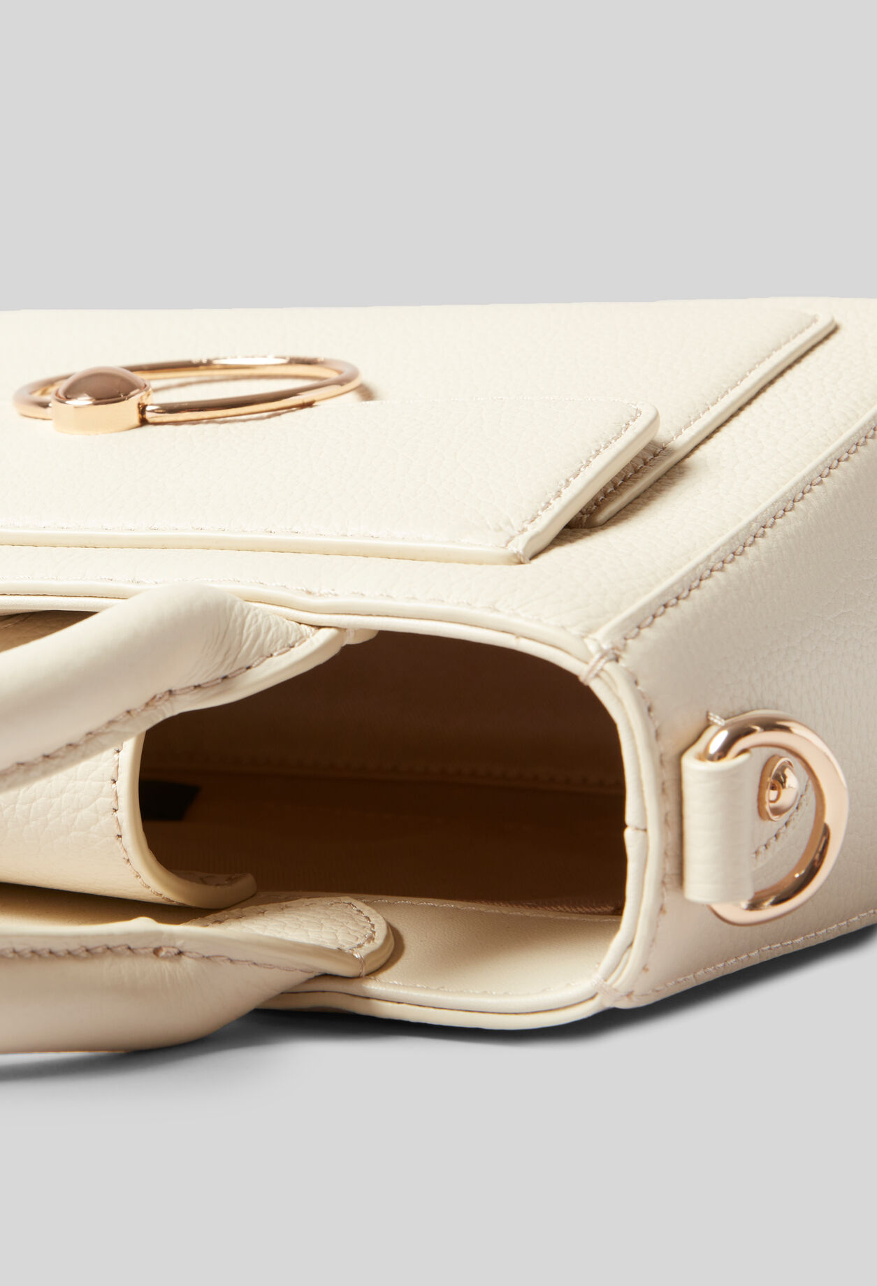 Anouck Tasche genarbtem Leder Kette