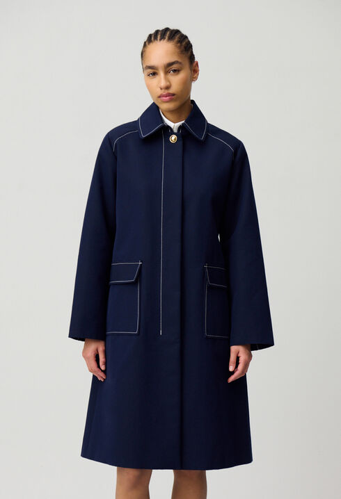 Mittellanger taillierter Trenchcoat