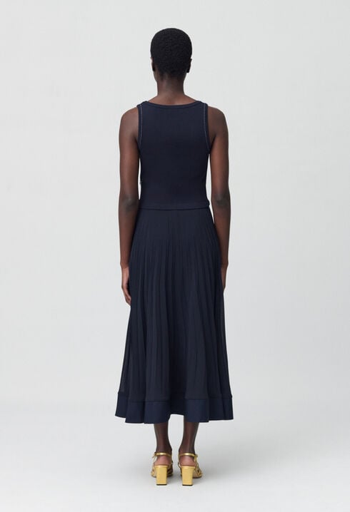 Langes, plissiertes Kleid, marineblau