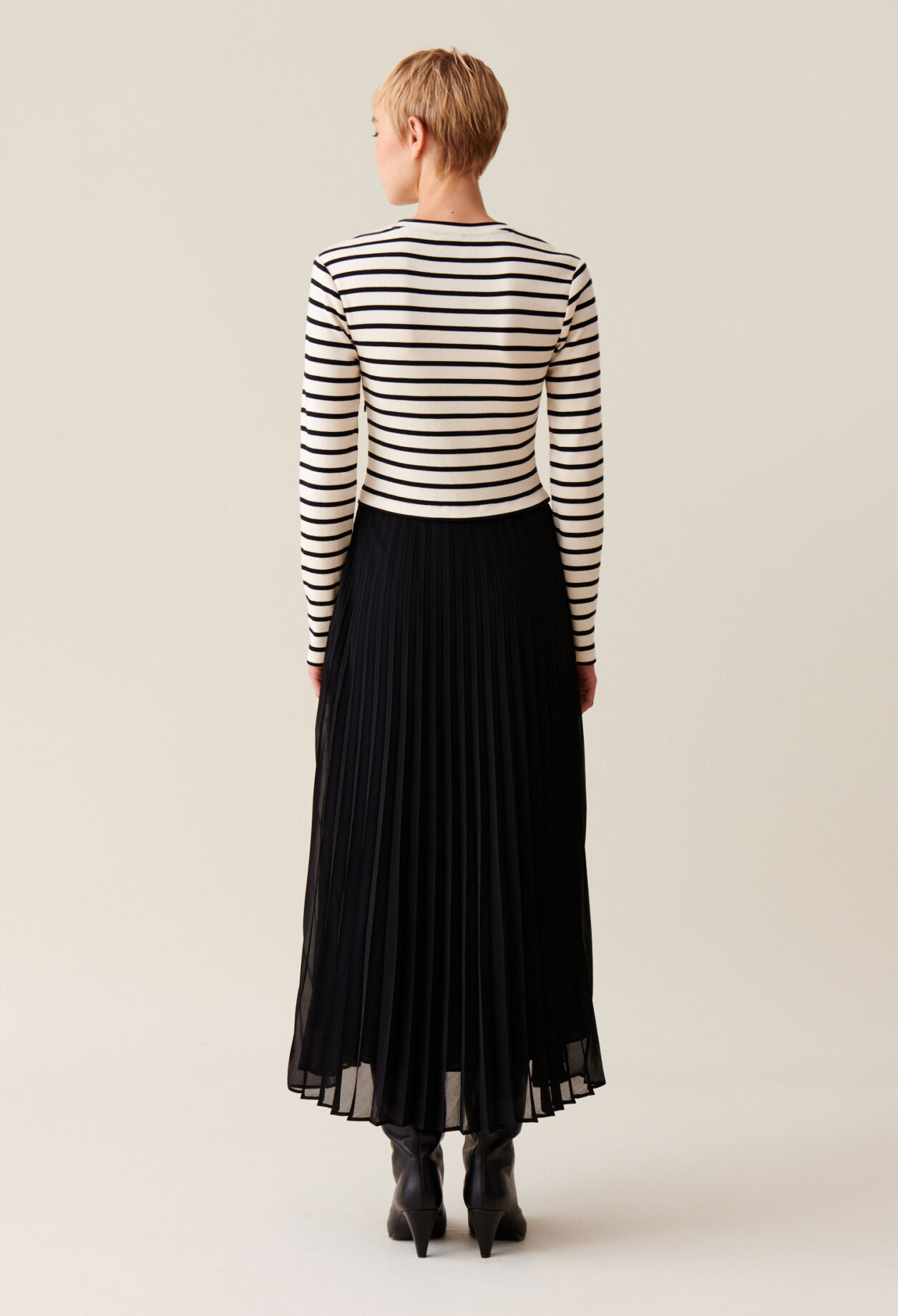 Gestreiftes Twist-Kleid