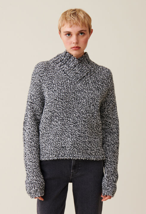 Grober Strickpullover V-Ausschnitt