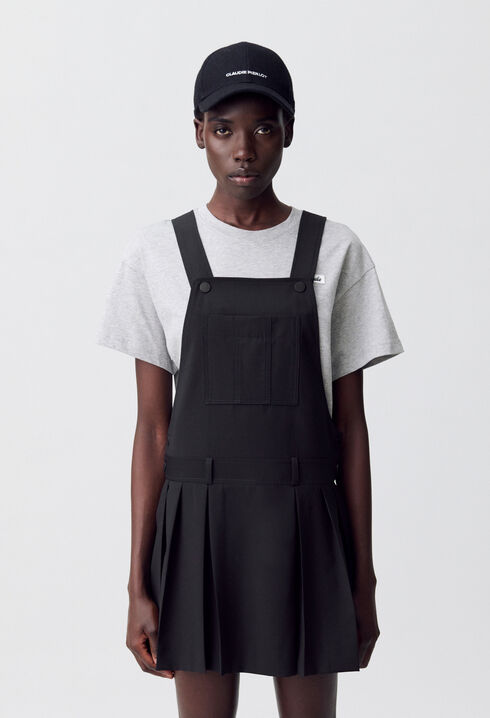 Kurzes Latzkleid