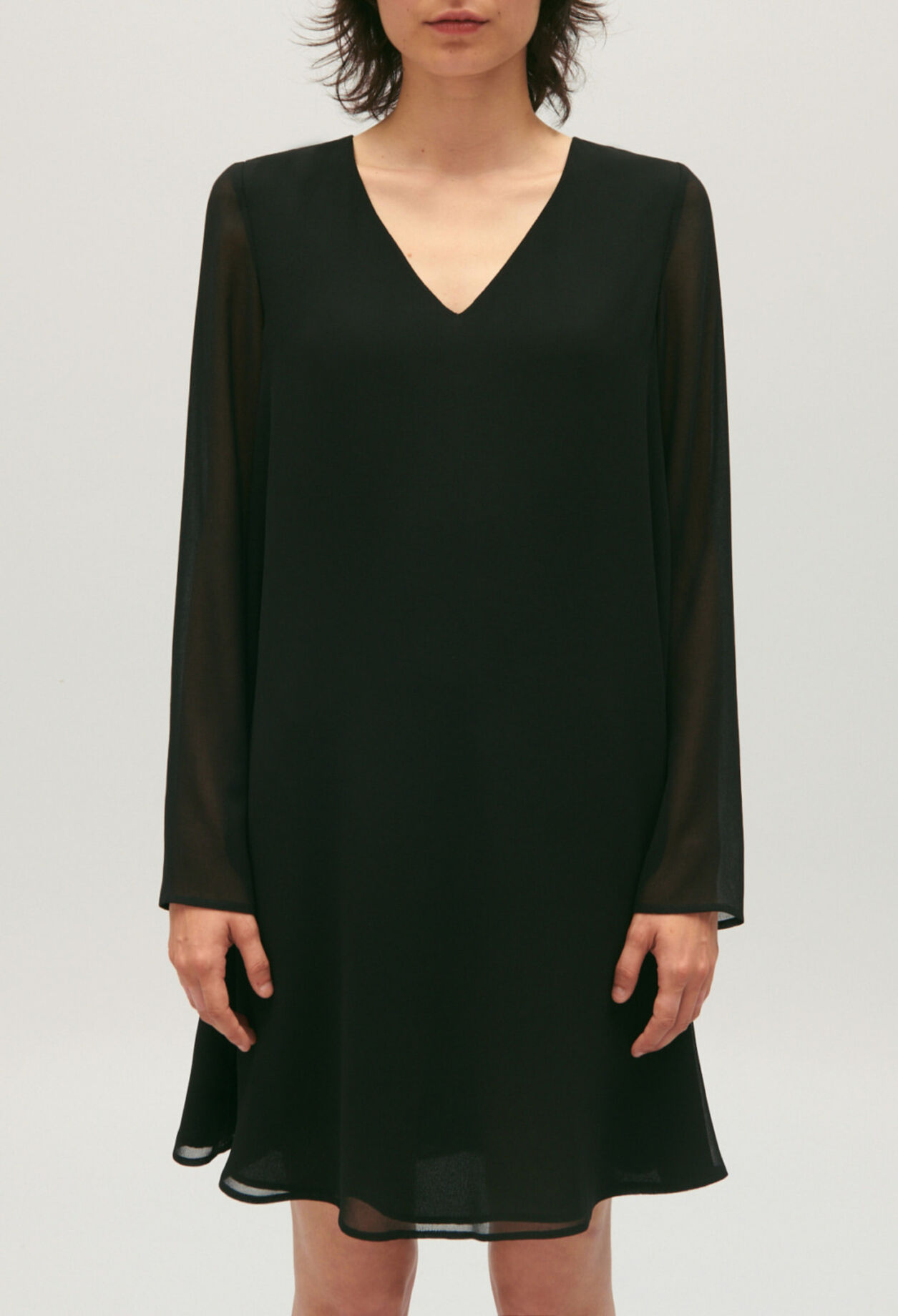 Kurzes Rififi-Kleid, schwarz 