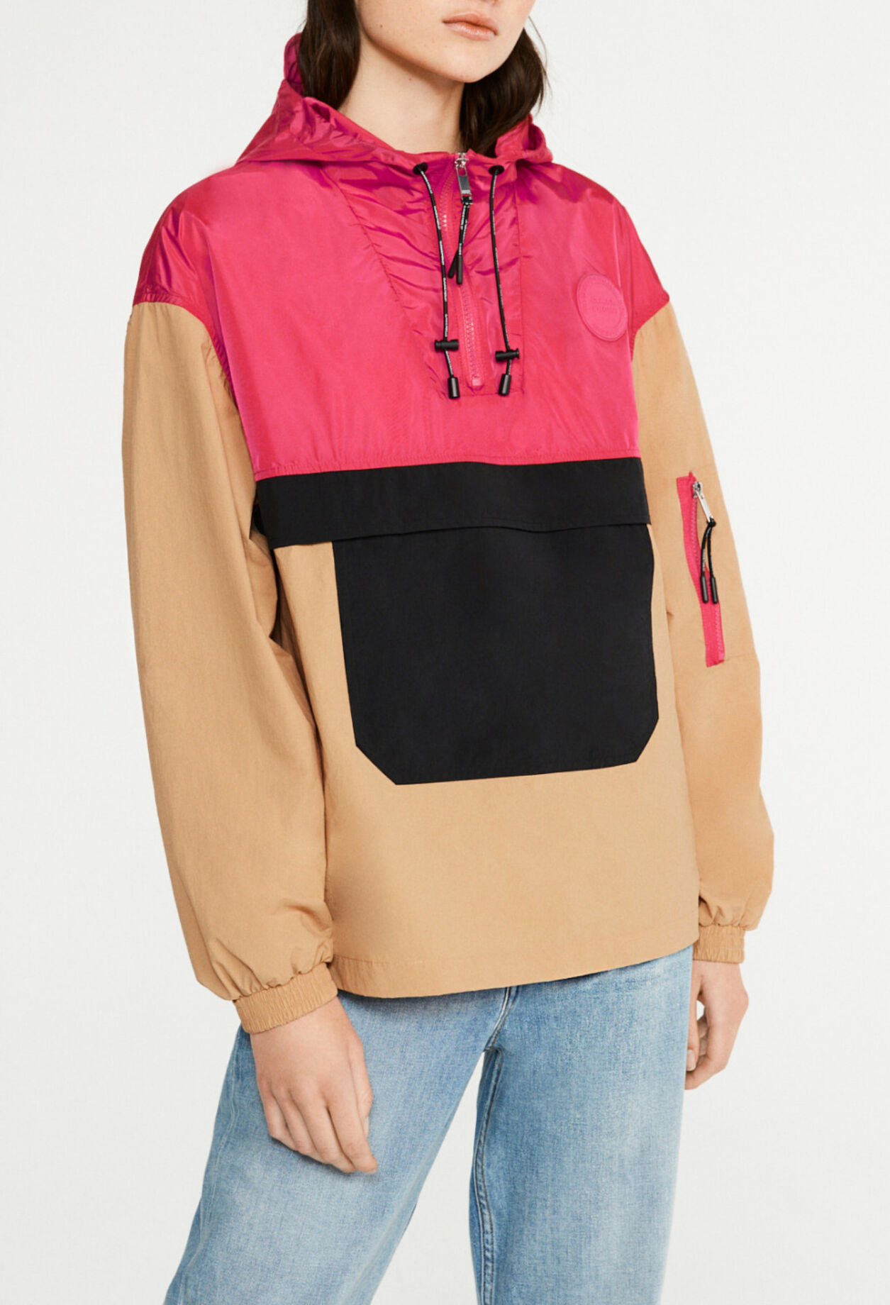 Dreifarbige Regenjacke