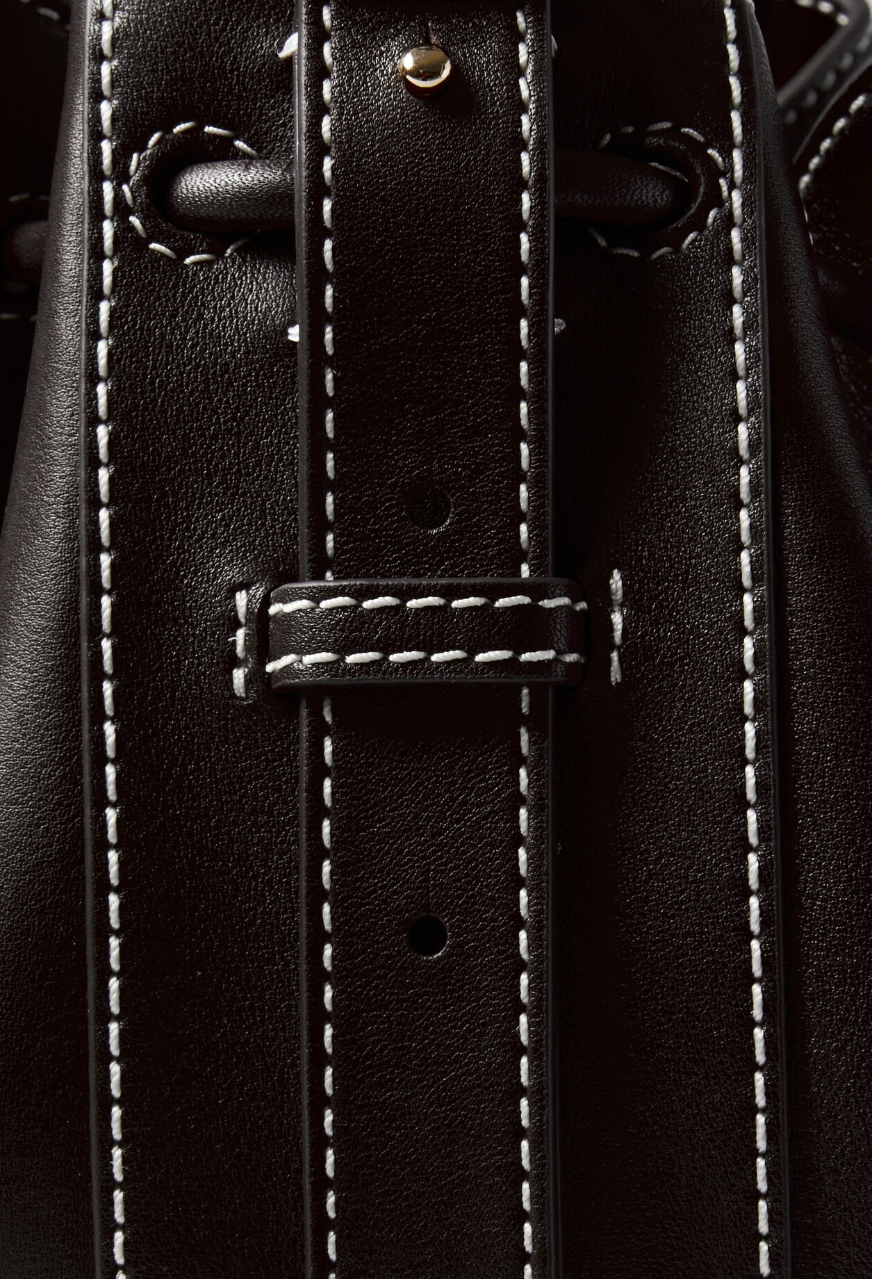 Ledertasche in Beutelform