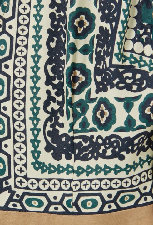 Langes fließendes Print-Kleid