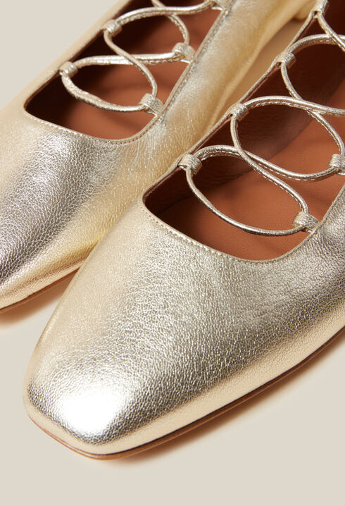 Goldfarbene Leder-Ballerinas