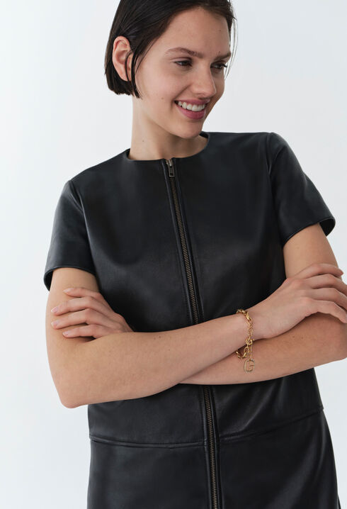 Kurzes Lederkleid mit Reißverschluss