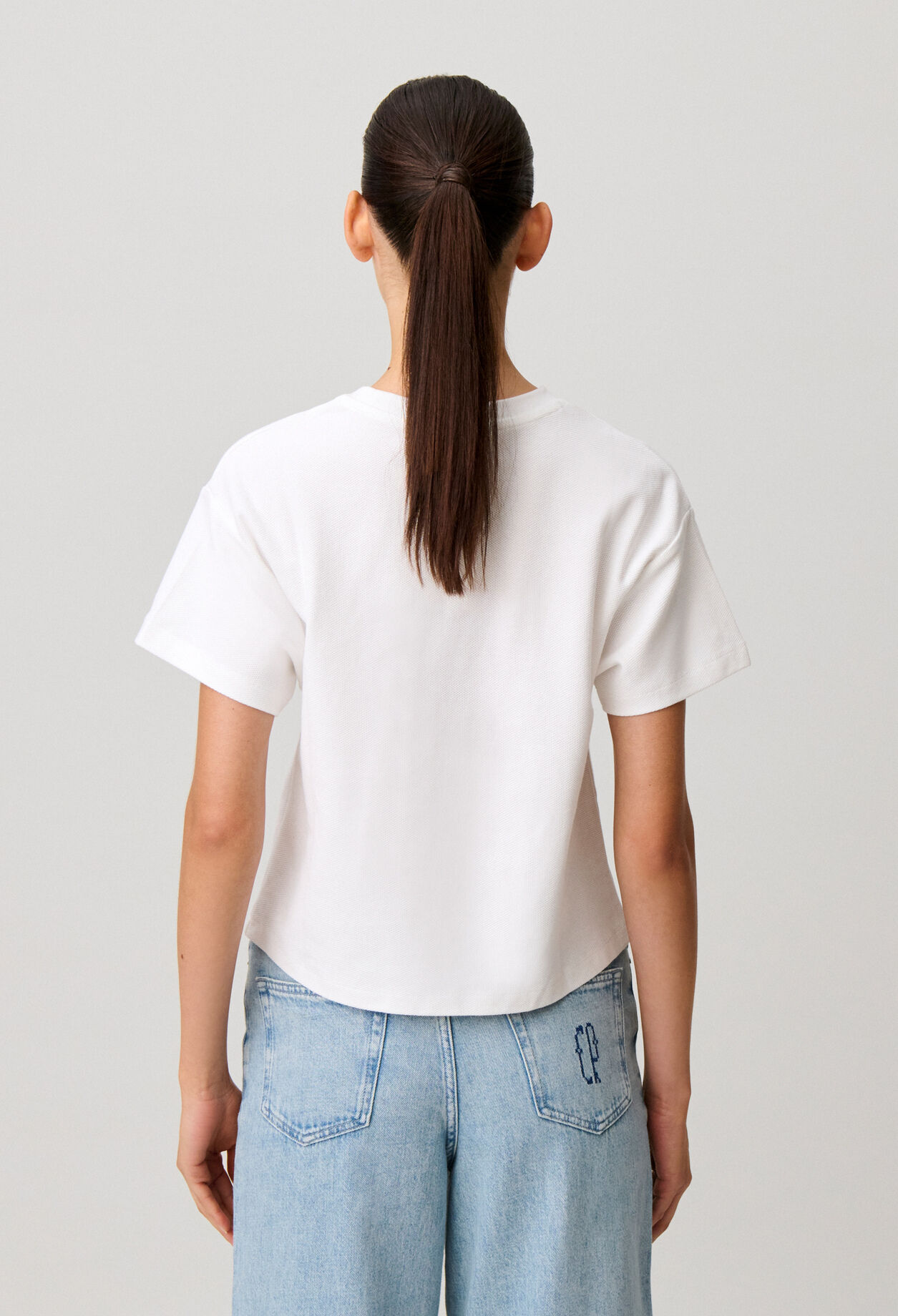 Besticktes Baumwoll-T-Shirt
