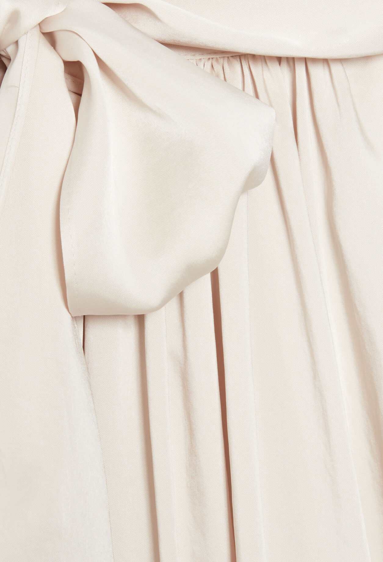 Fließendes Top in Beige