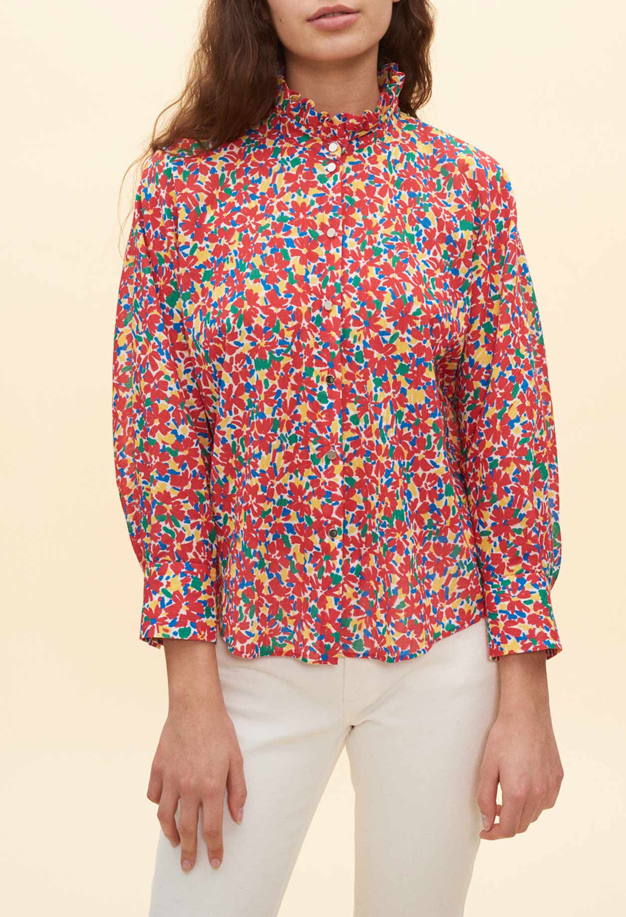 Bluse mit viktorianischem Kragen