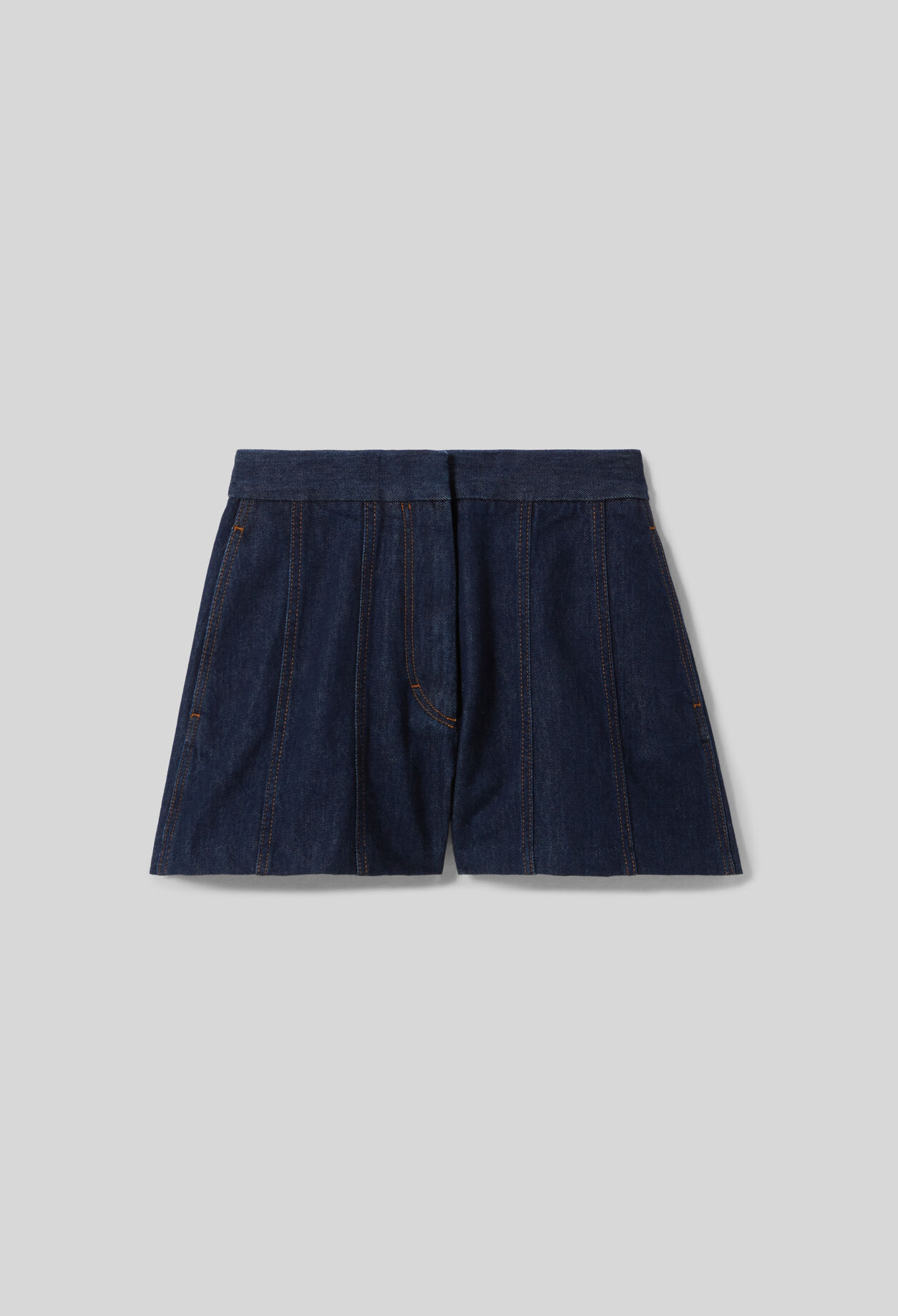 Kurze Jeans-Shorts in Raw Denim