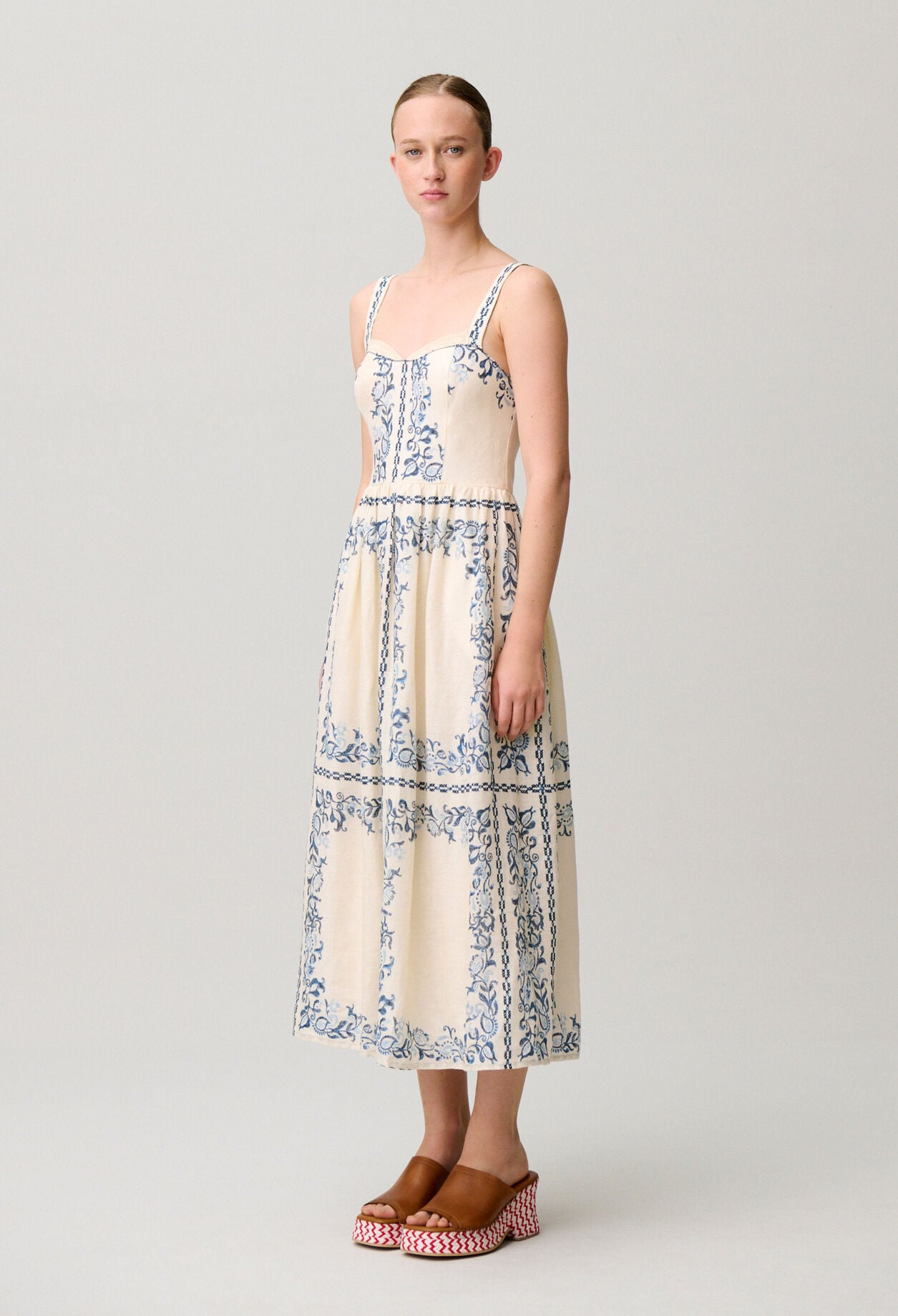 Bedrucktes Leinenkleid