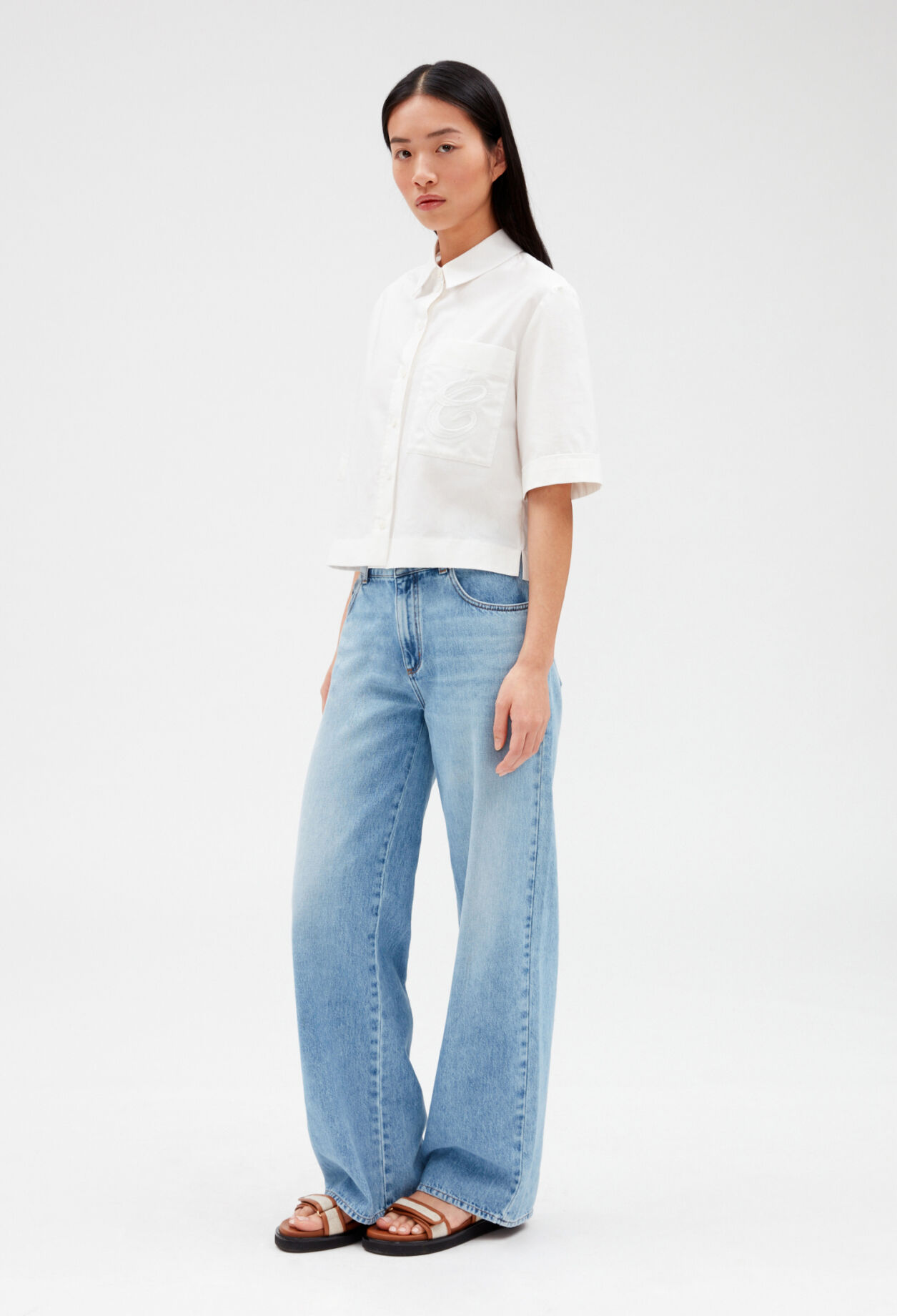 Kurze bestickte Bluse, ecru