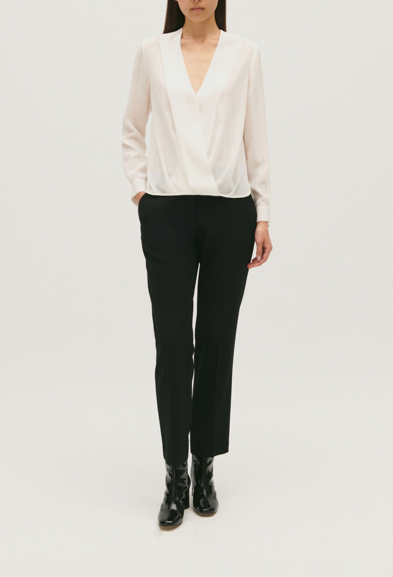 Bluse mit V-Ausschnitt