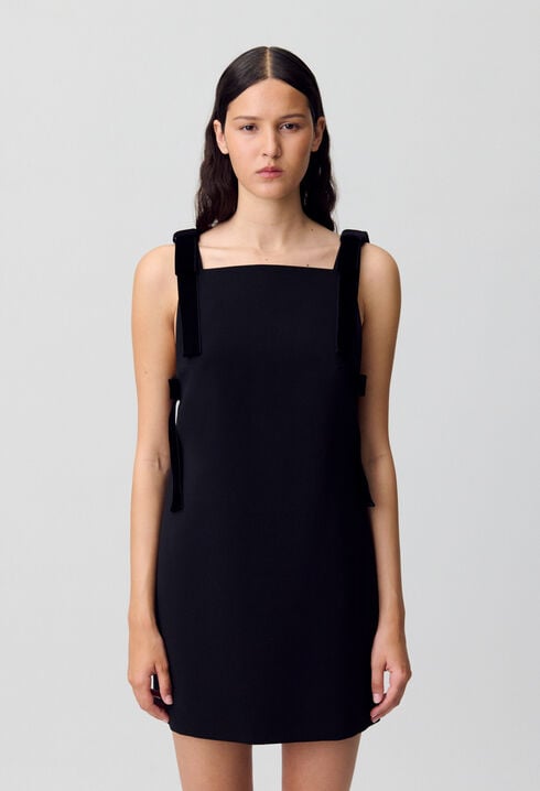 Kurzes Samtkleid