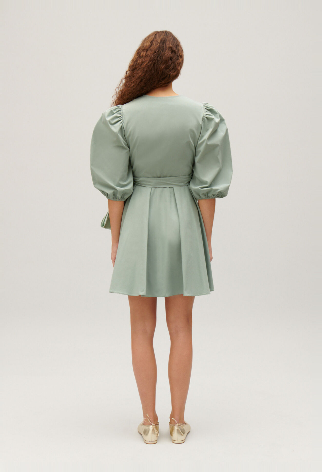 Kurzes Wickelkleid
