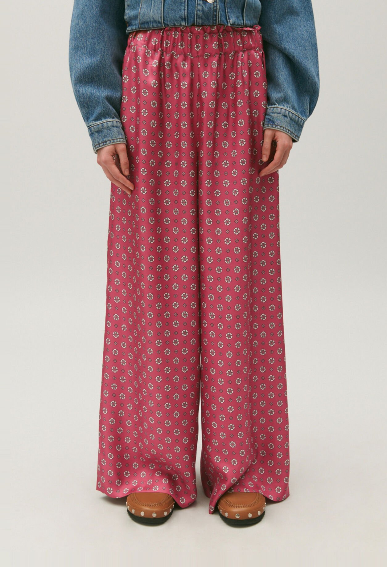 Satinierte Hose mit Printmuster