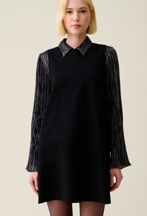 Ärmelloses kurzes Kleid
