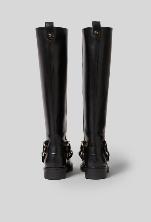 Hohe Lederstiefel