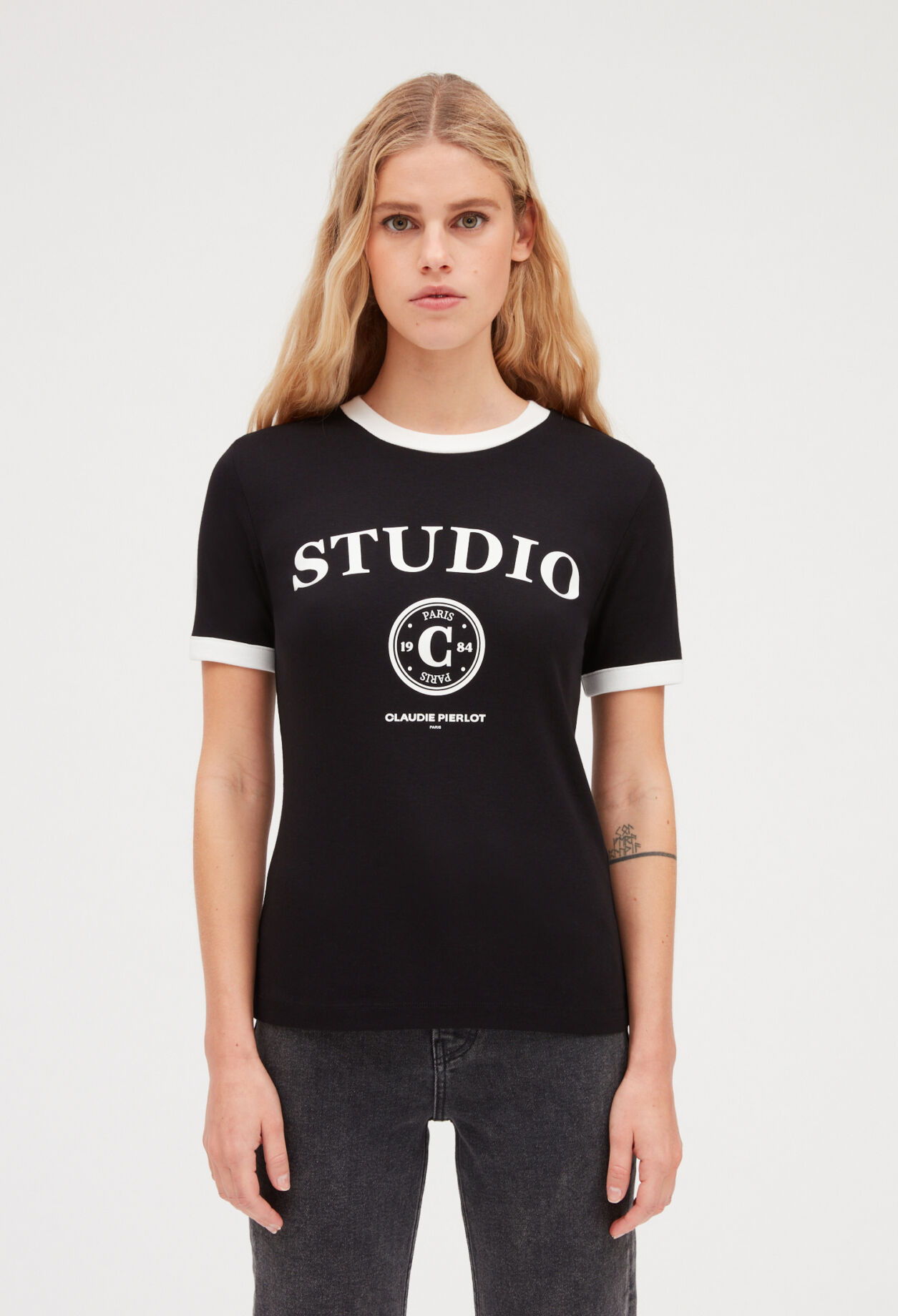 Zweifarbiges T-Shirt Studio